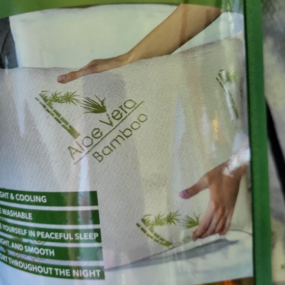 Brand New King Size Bamboo Pillow - Picture 5 of 5